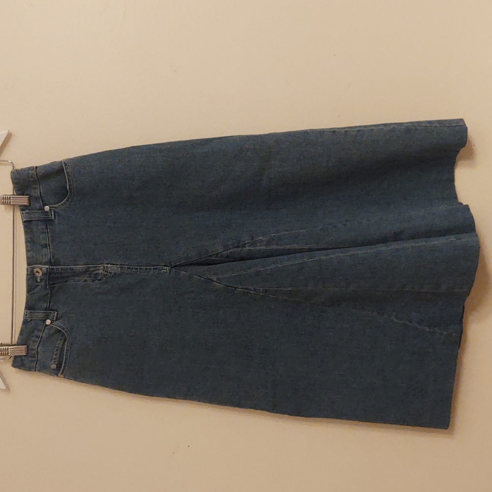 Denim skirt